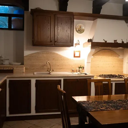 Apartment Giardino Sul Fiume A 10 Min Da Piazza Del Popolo Con Parcheggio Privato E Giardino Vista Fiume *