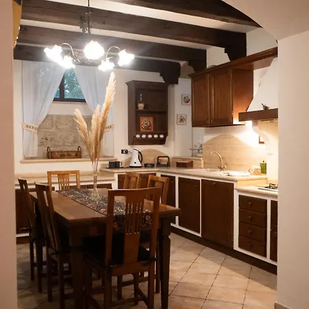 아파트 Giardino Sul Fiume, Oasi Di Relax Con Vista E Parcheggio Privato A 10 Min Dal Centro 아스콜리피체노